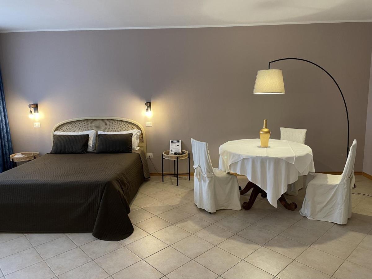 Hotel Petrarca Boara Pisani Exterior photo